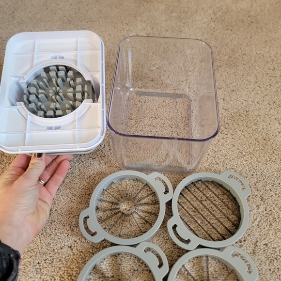 HENNING LEE 4-IN-1 FRESH PREP FRUIT & VEGGIE SLICER - Picture 4 of 5